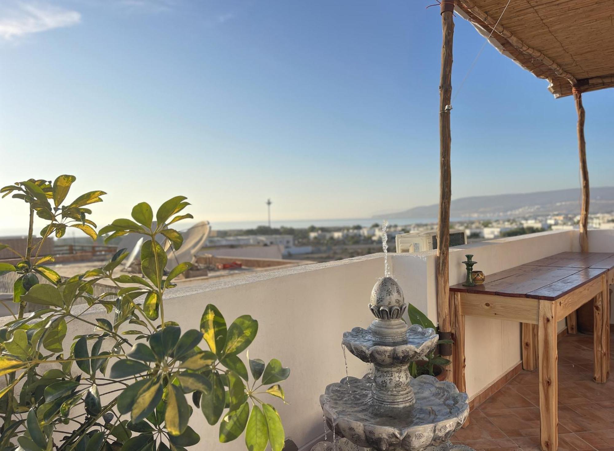 Mana Surf Experience Bed & Breakfast Tamraght Exterior foto